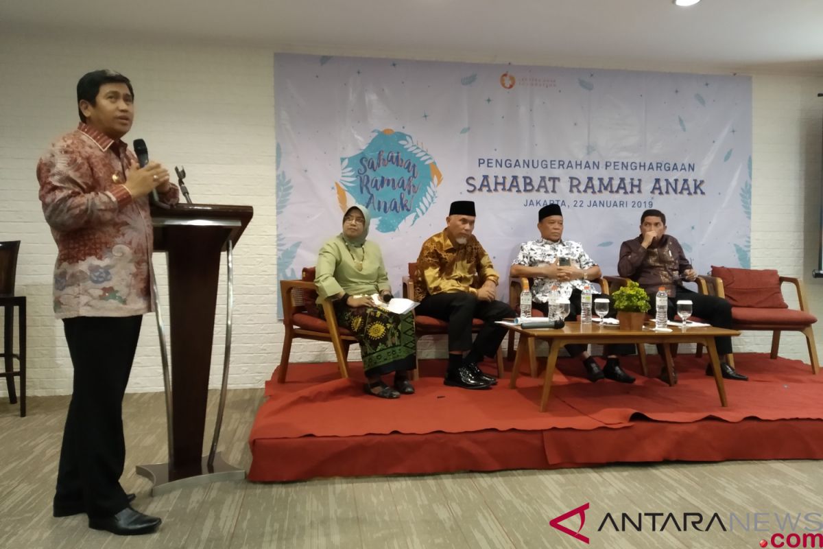 Empat Pemimpin Daerah Raih Penghargaan Sahabat Ramah Anak