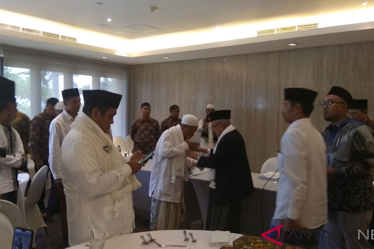 Ma'ruf konsolidasi dengan kiai Madura di Surabaya