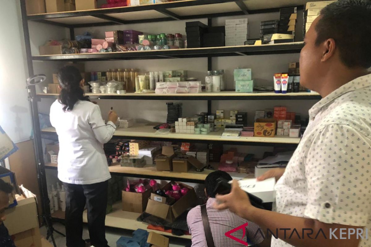 BPOM amankan kosmetik ilegal di Batam senilai Rp860 juta