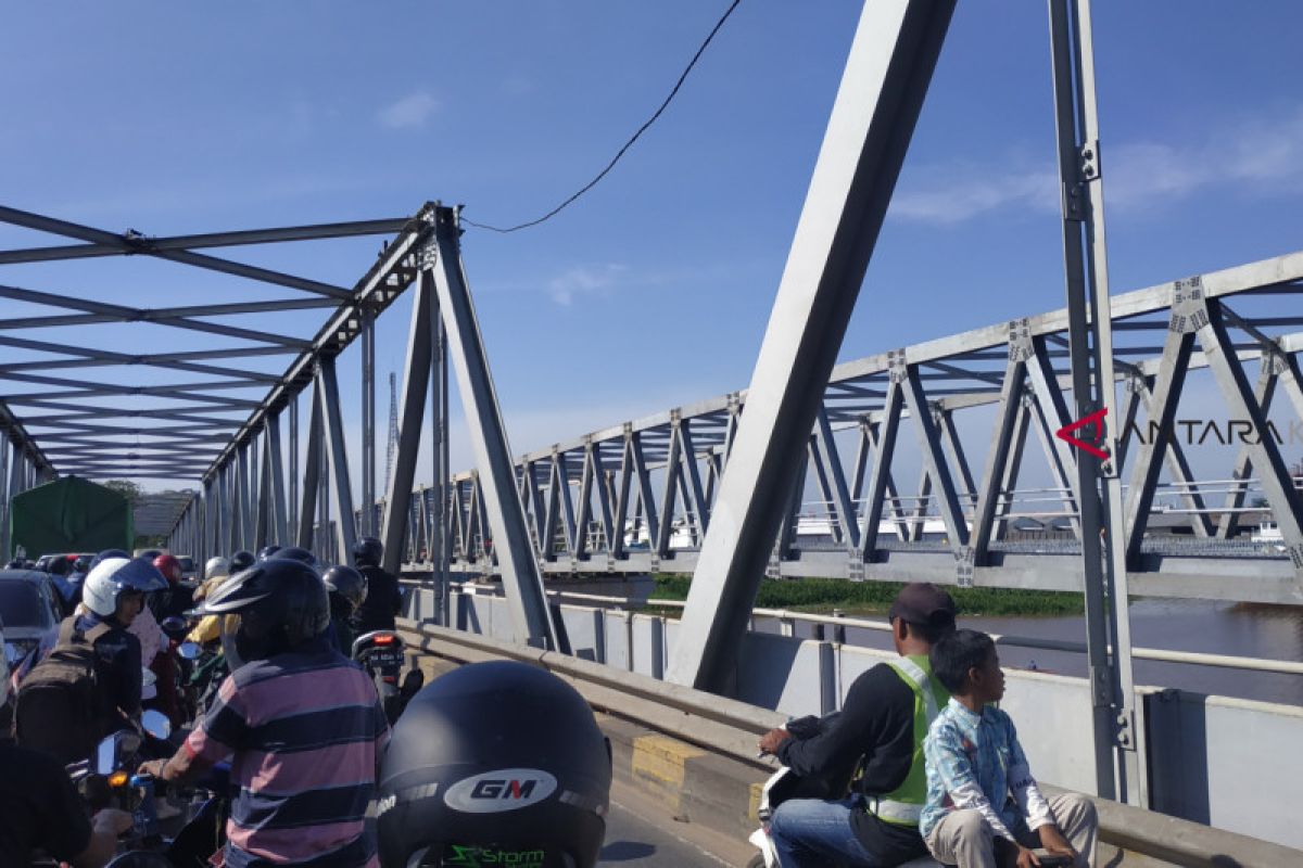 Pembangunan Jembatan Paralel Landak ditargetkan selesai April 2019
