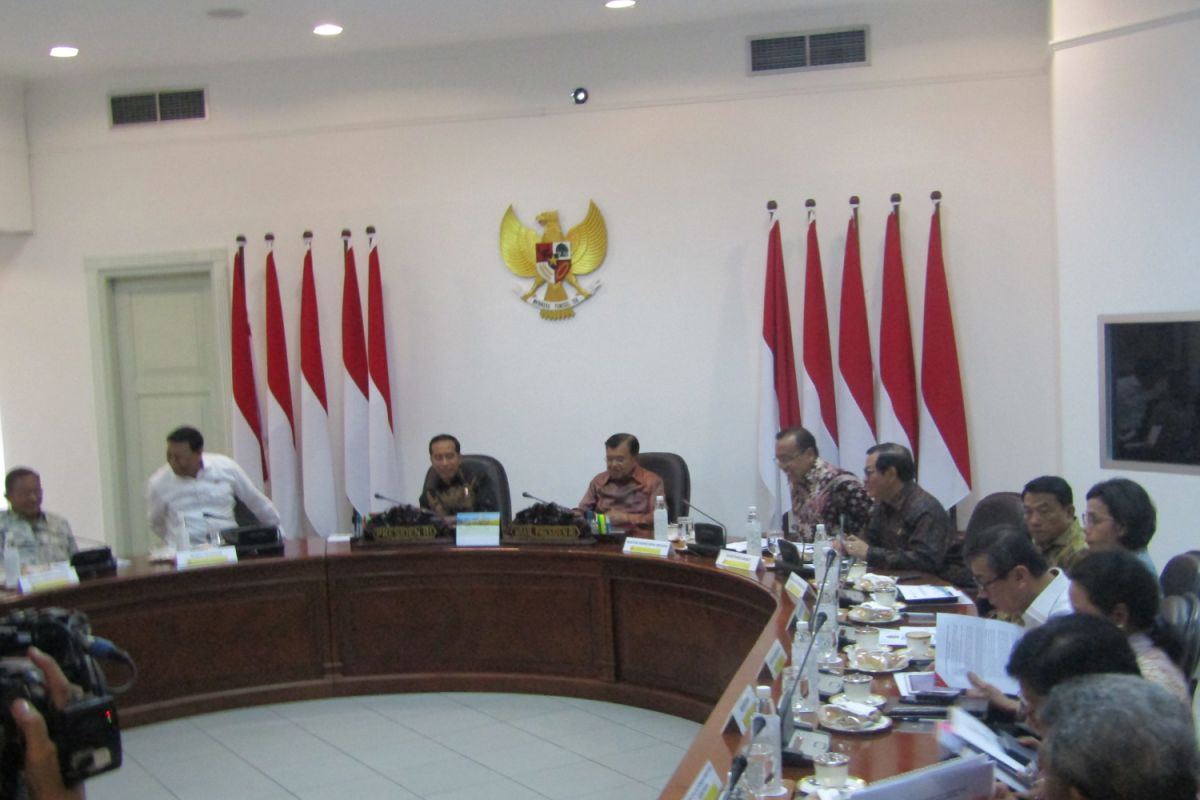Presiden Jokowi pimpin ratas membahas RUU Minyak dan Gas Bumi
