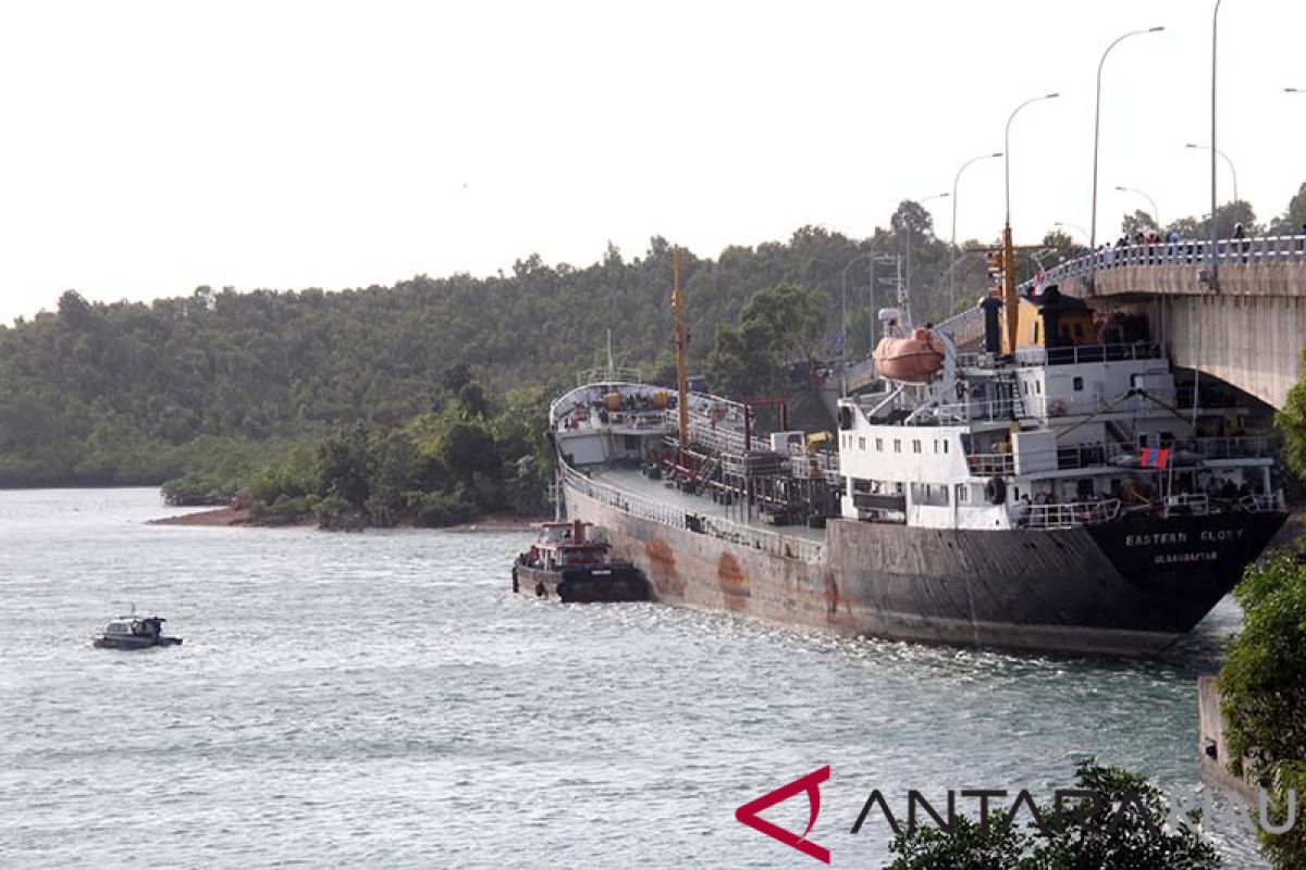 Izin Berlayar Kapal Penabrak Jembatan Barelang Batam Dicabut, ini Alasannya