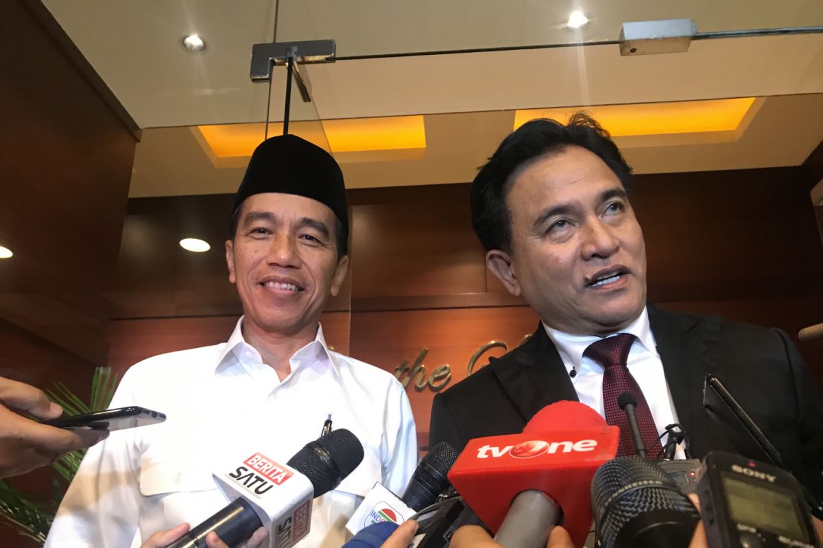 Jokowi sebut persiapan debat sudah "mantul"