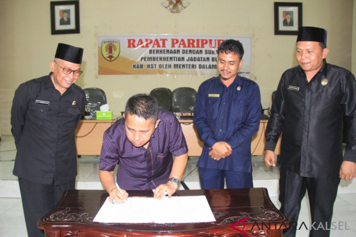 DPRD HST keluarkan surat usulan pemberhentian Wabup HST