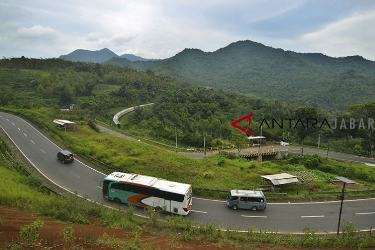 Menteri PUPR sebut pembangunan Tol Cigatas dipercepat pada 2020