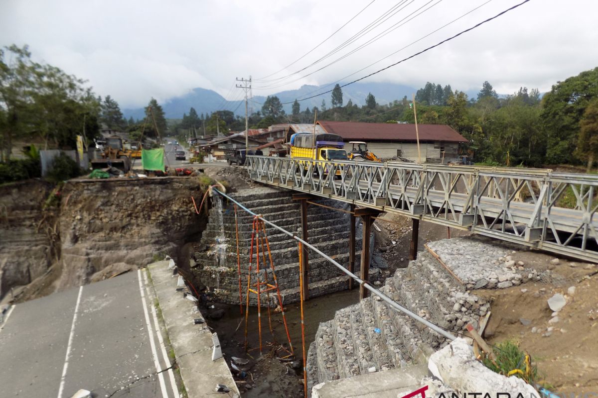 DPRD Maluku Tengah desak PUPR tangani jembatan Wai Kaka