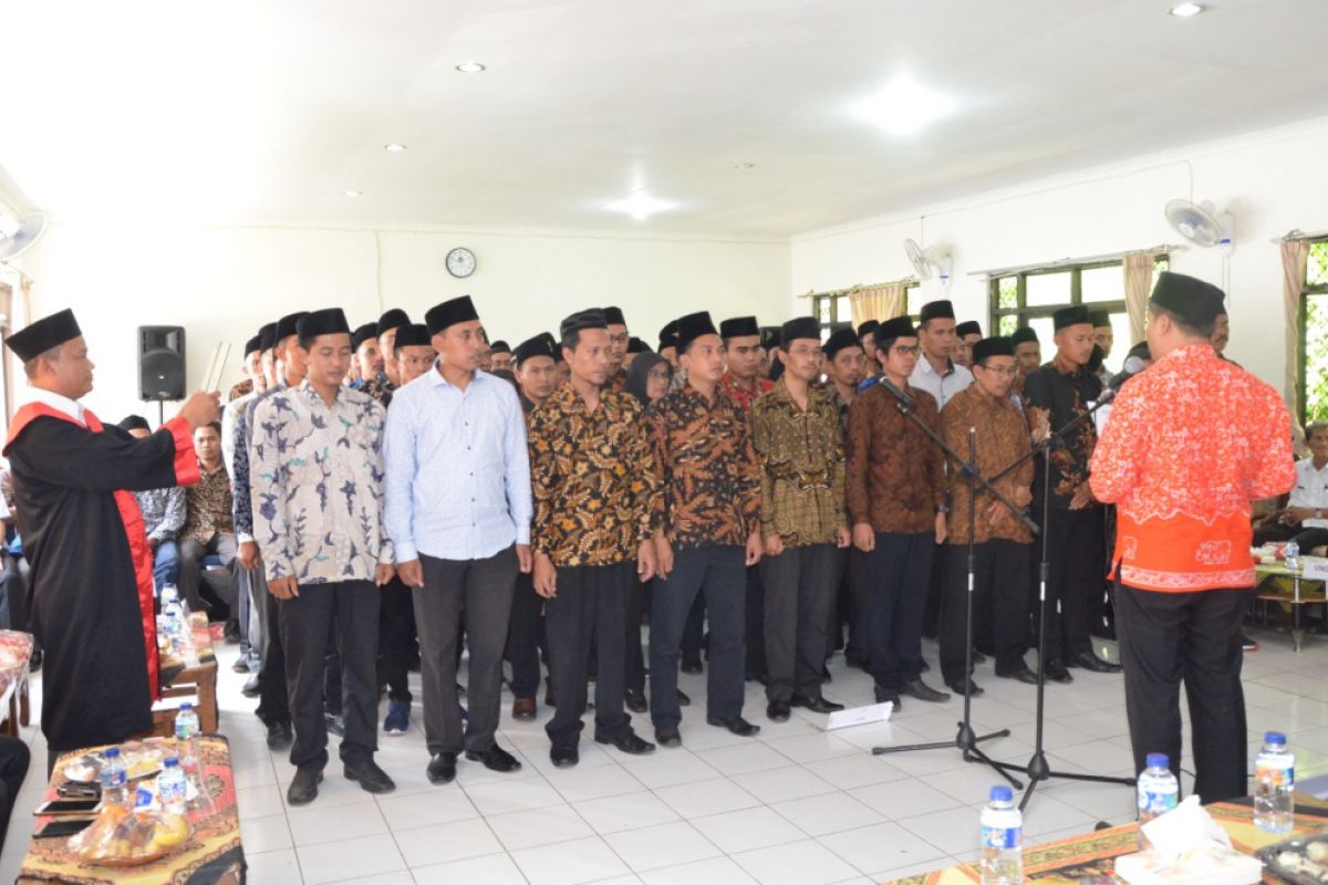 KPU Pandeglang Lantik 70 Anggota PPK Tambahan