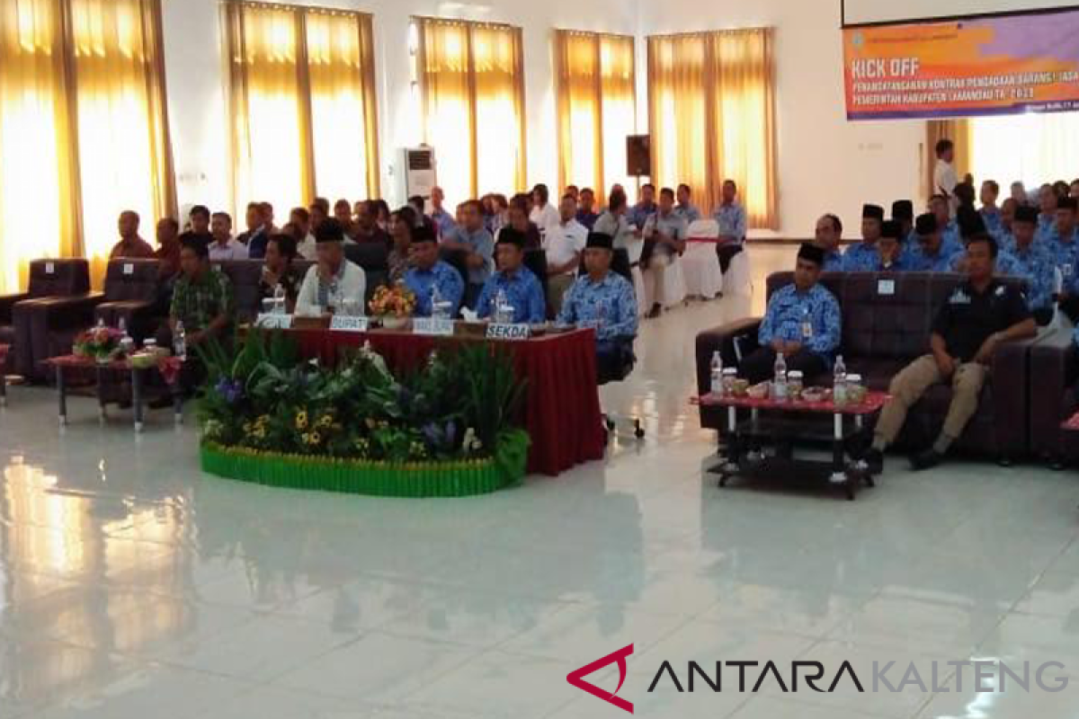 40 paket pengadaan barang dan jasa di Lamandau ditandatangani