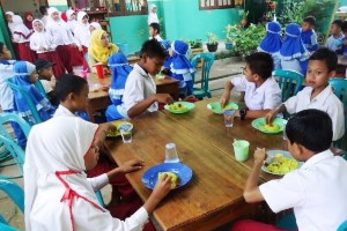 Makanan kantin sekolah diingatkan BPOM Palangkaraya penuhi standar keamanan