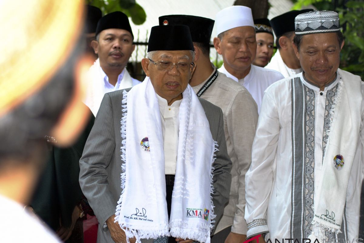 Ma'ruf sebut  Presiden Jokowi tidak sedang melamun