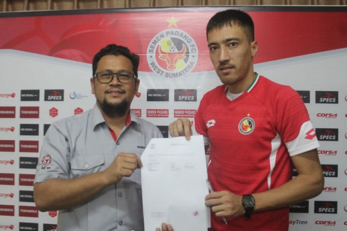 Semen Padang resmi kontrak 21 pemain hadapi kompetisi 2019