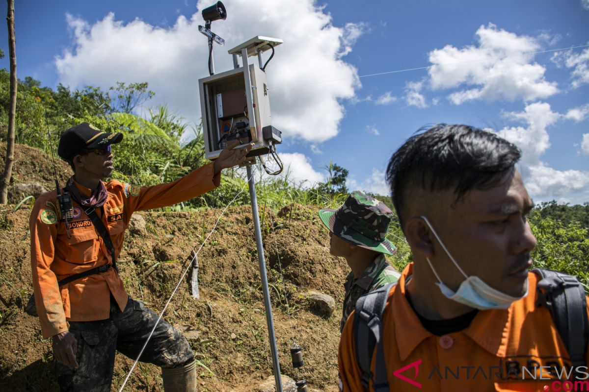 Sembilan kecamatan di  OKU waspada banjir dan tanah longsor