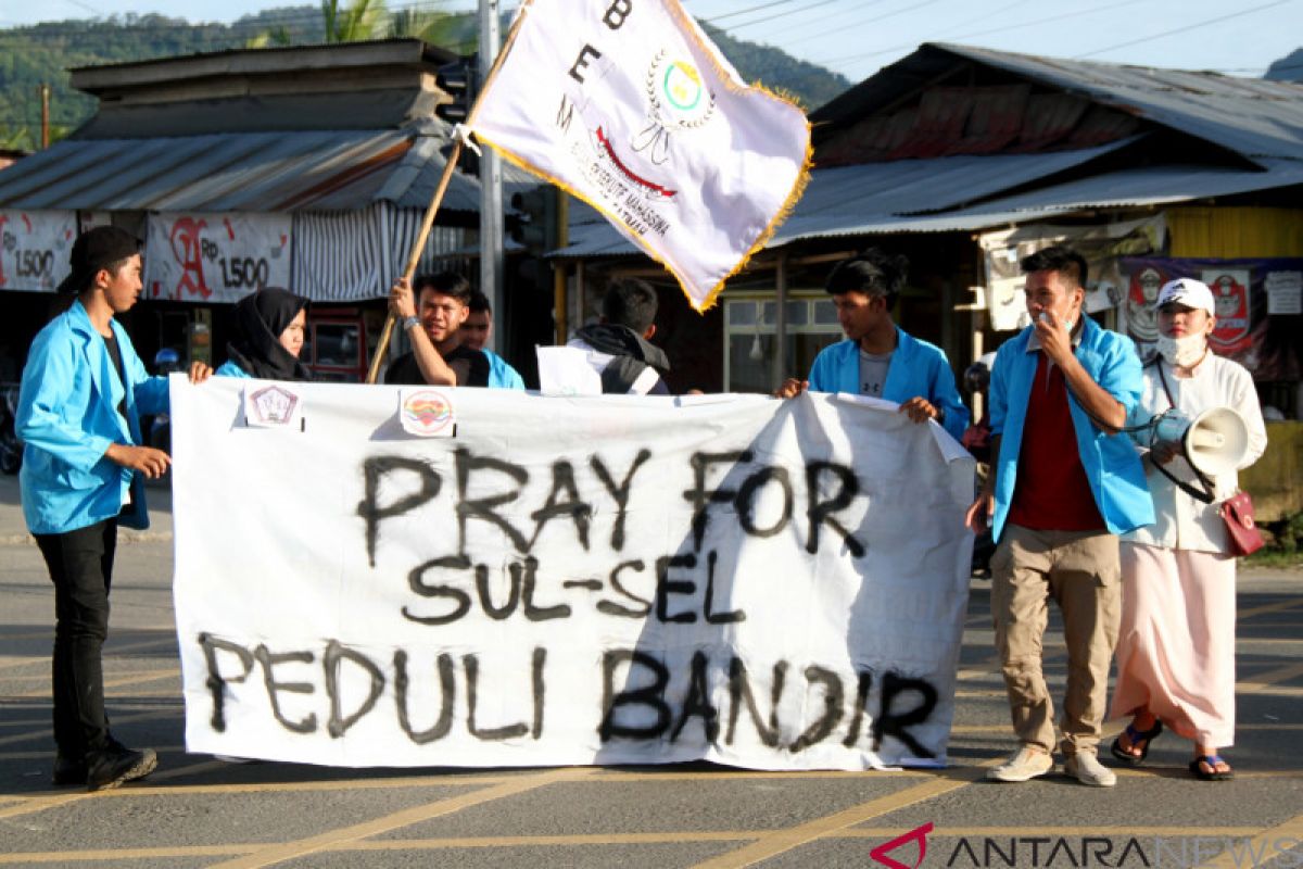 Ribuan rumah warga terendam, Mamuju-Sulbar dilanda banjir