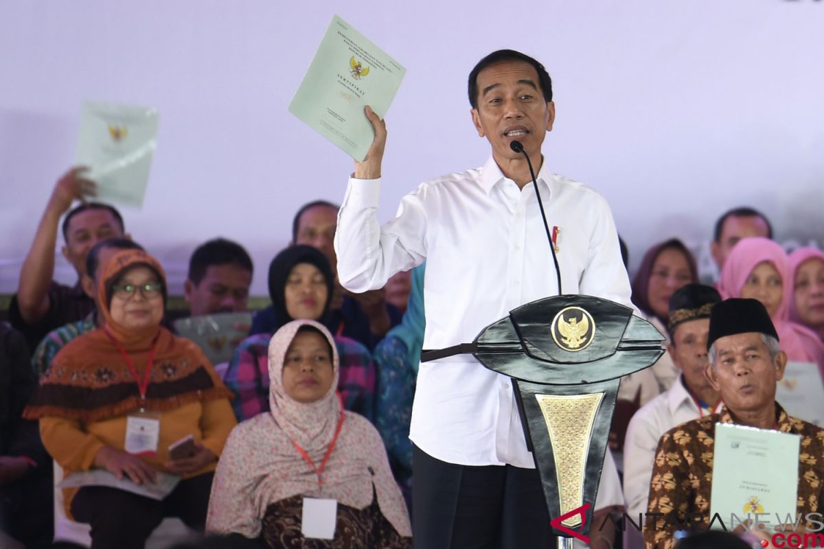 Pengamat puji  Jokowi berani lakukan reformasi agraria