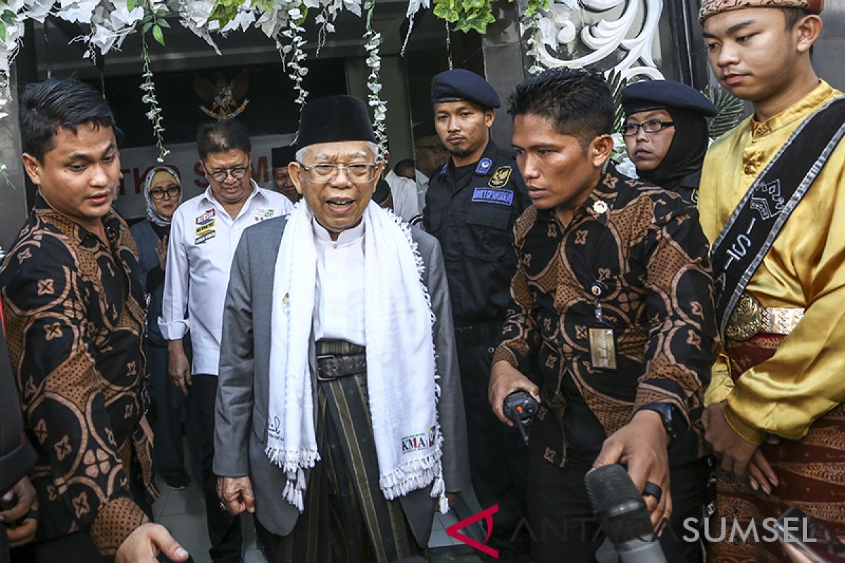 Ma'ruf  Amin siapkan mental kuat terjun ke politik