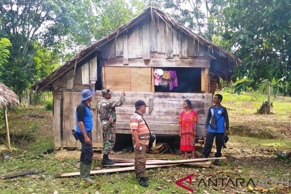Gangguan gajah liar di Nagan Raya semakin parah, tiga rumah warga rusak