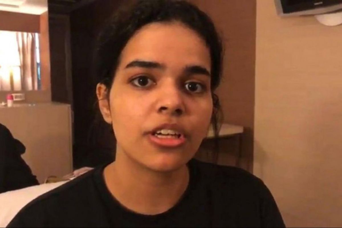 Wanita Saudi Mencari Suaka, Ayahnya Ingin Bertemu Putrinya