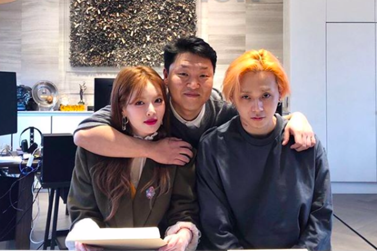 Hyuna dan E'Dawn bergabung ke label milik Psy