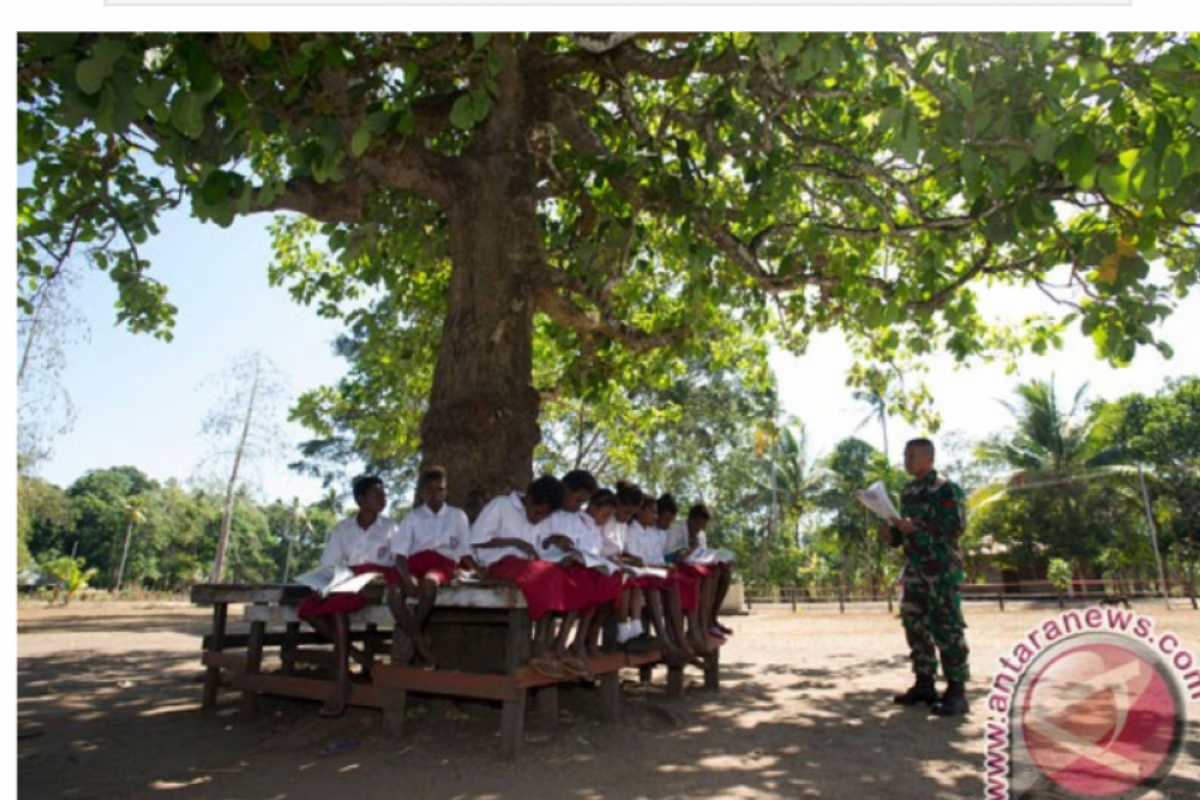 TNI Diminta Mengajar di SD Perbatasan Papua