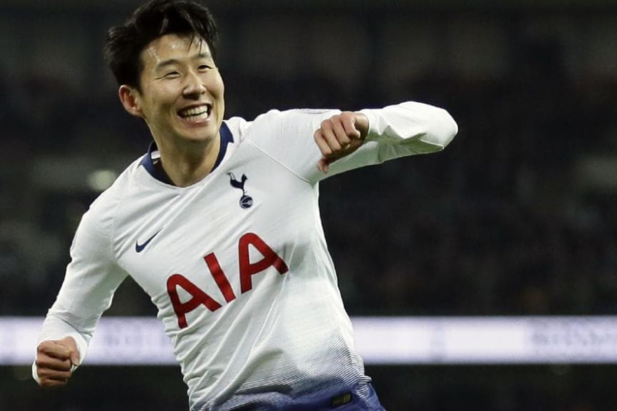 Tottenham selidiki dugaan aksi rasis terhadap pemain sayap Son Heung-min