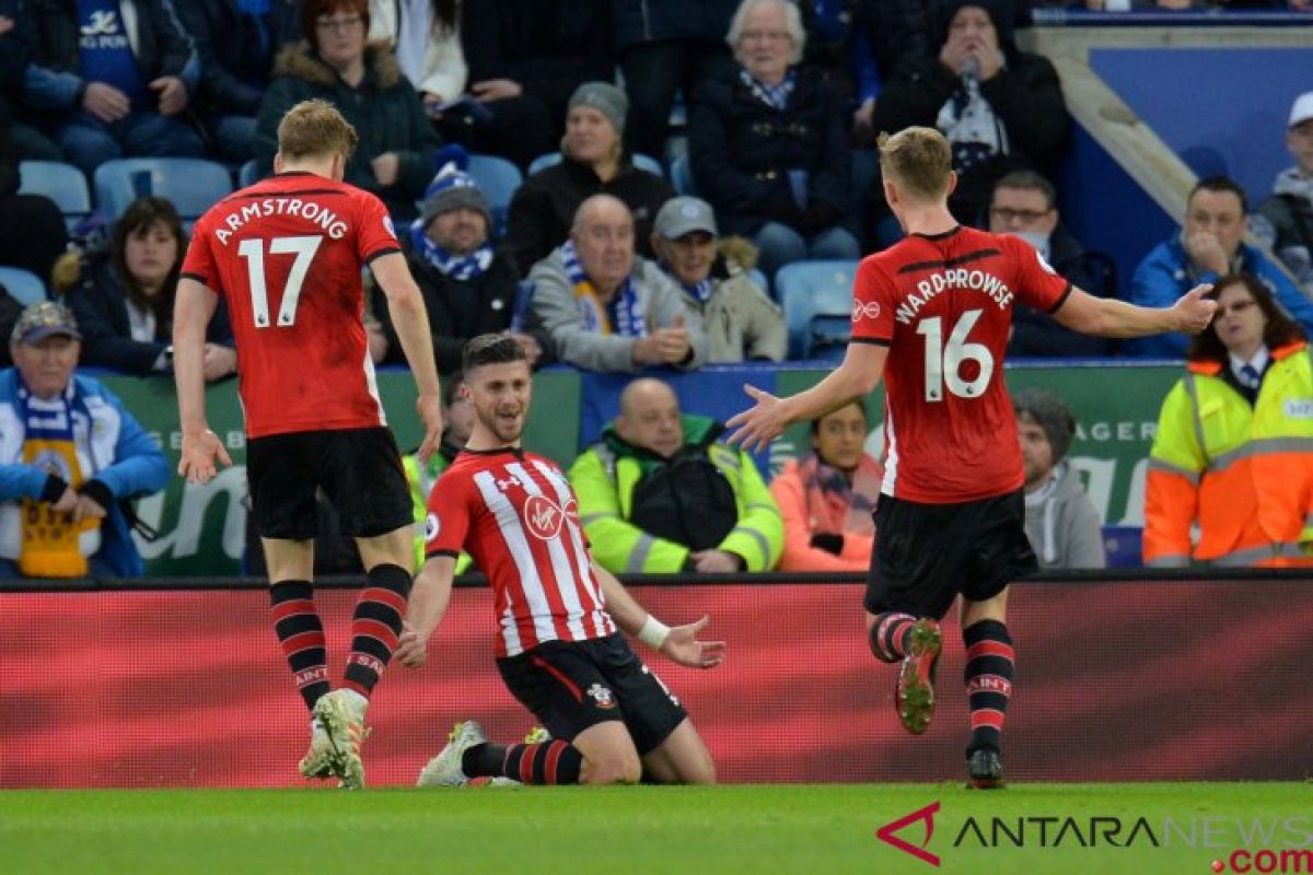 Leicester dipermalukan 10 pemain Southampton di kandang sendiri