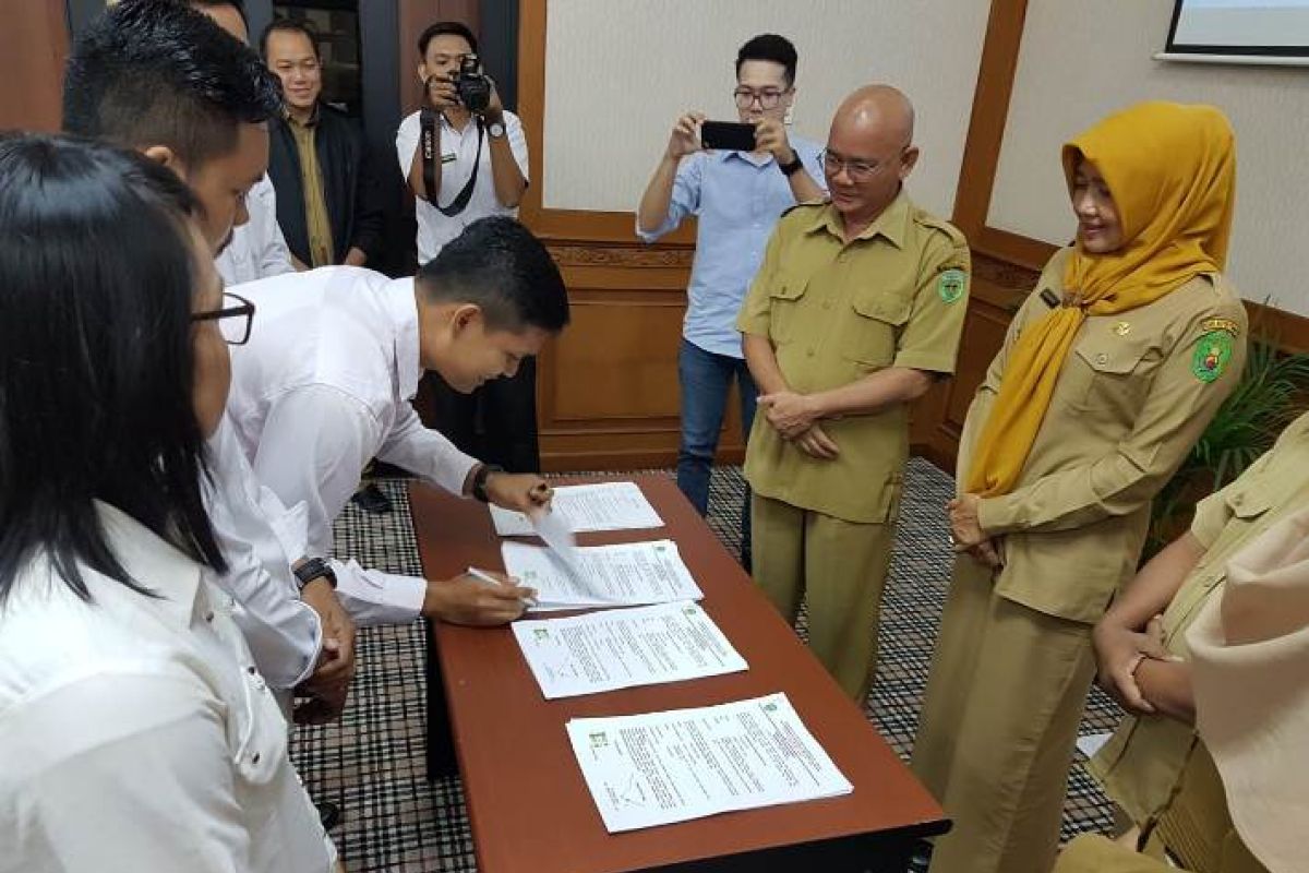 Lima Kabupaten Gelar Penandatanganan Perpanjangan Kontrak TPP