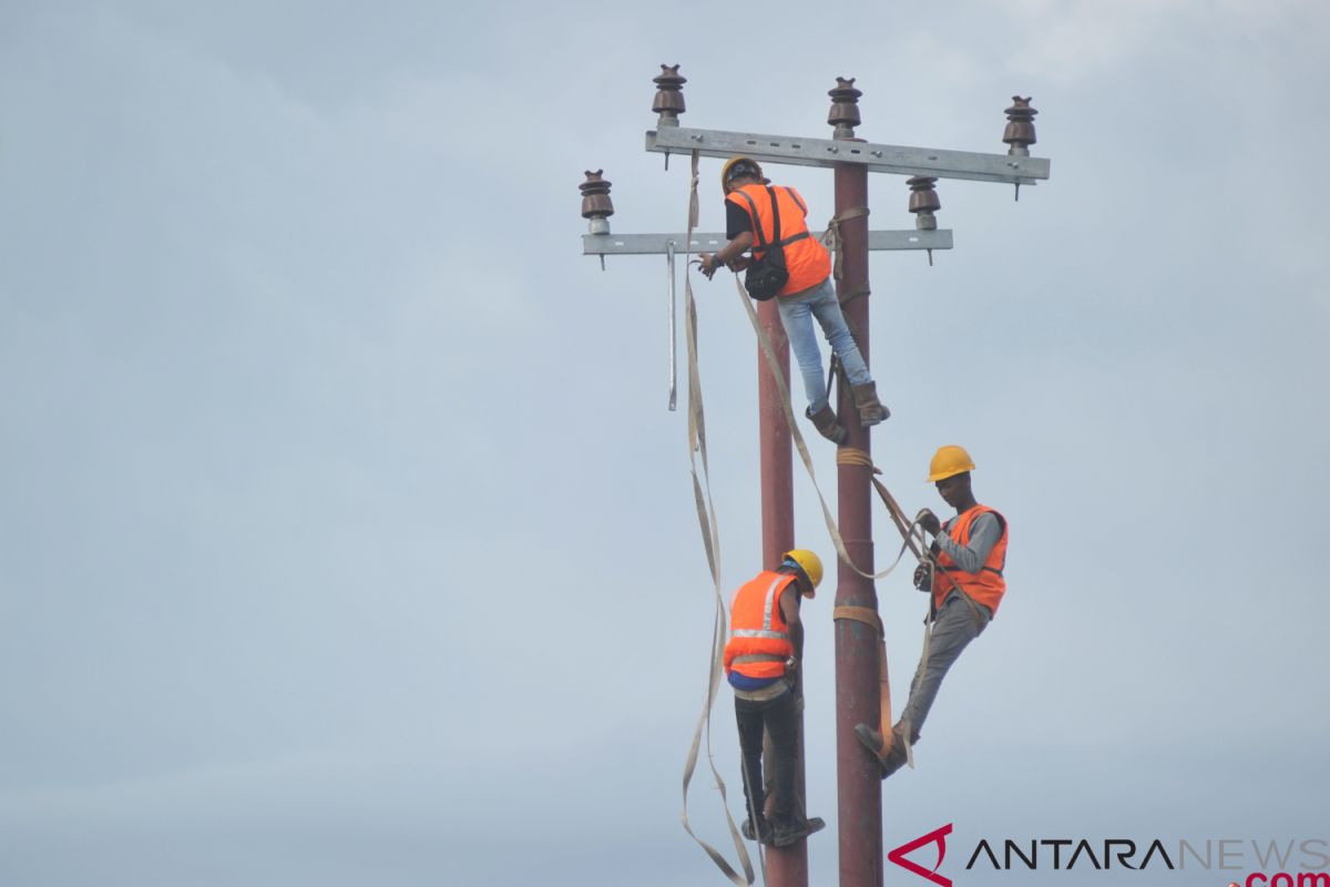 PLN genjot pembangunan kelistrikan desa di Sulteng