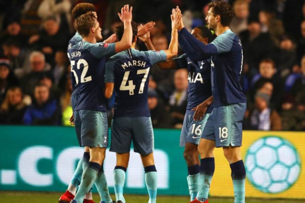 Tottenham Hotspur cukur klub kasta keempat di Piala FA