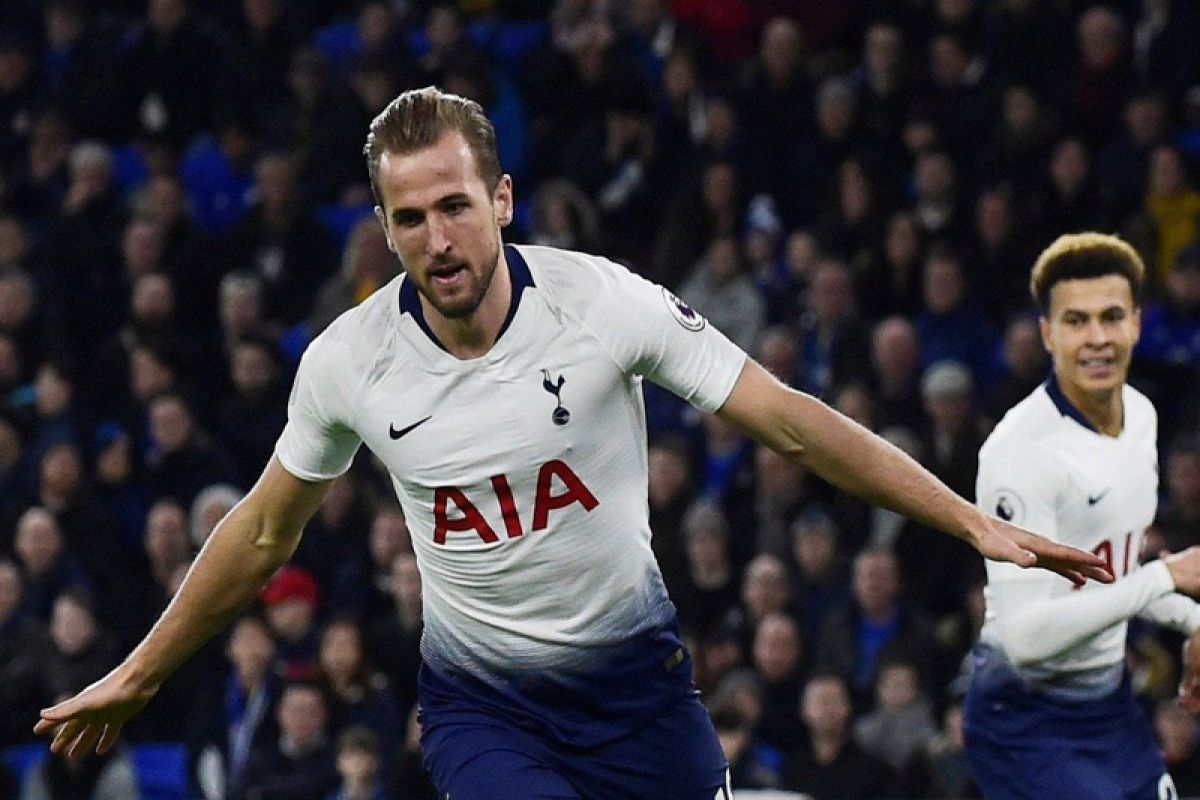 Kane ukir catatan baru saat Sprurs tunduukan Cardiff