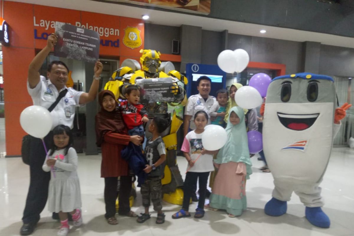 Galang Dana Bencana, Daop Surabaya Hadirkan Replika Transformer