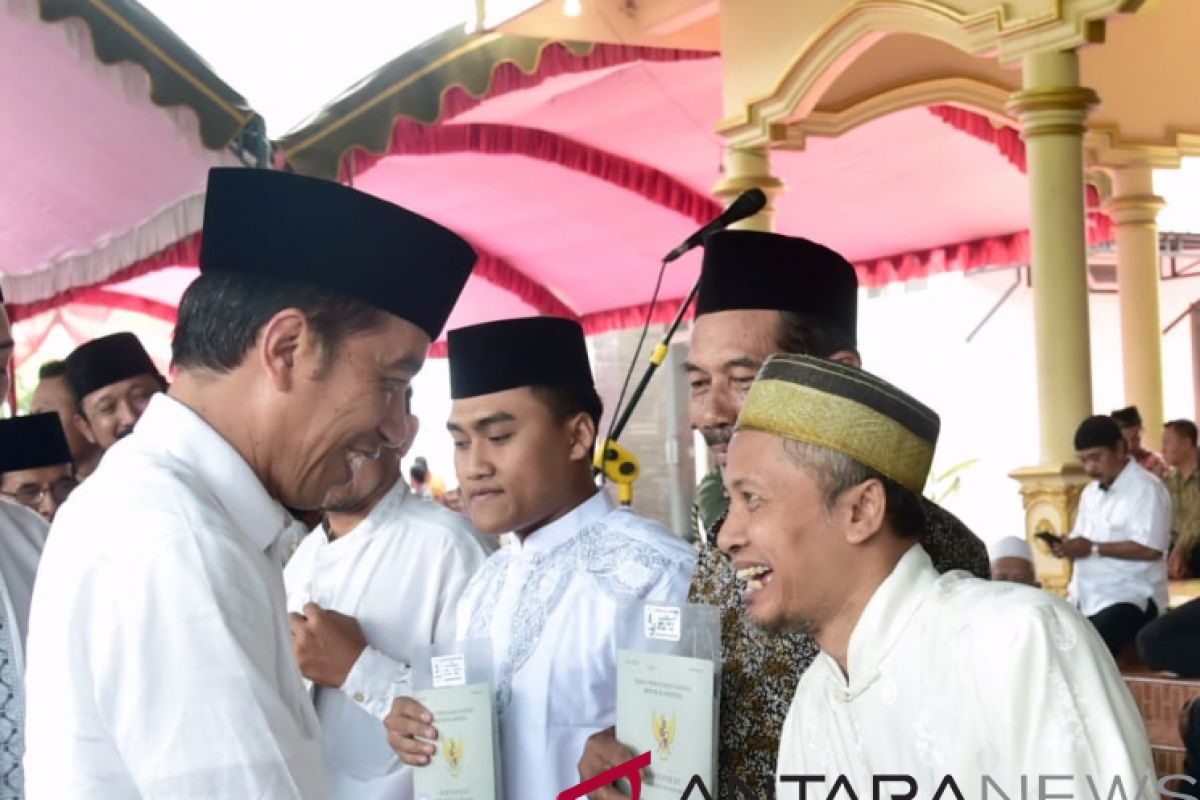 Pengakuan warga terkait manfaat sertifikat tanah pemberian Jokowi