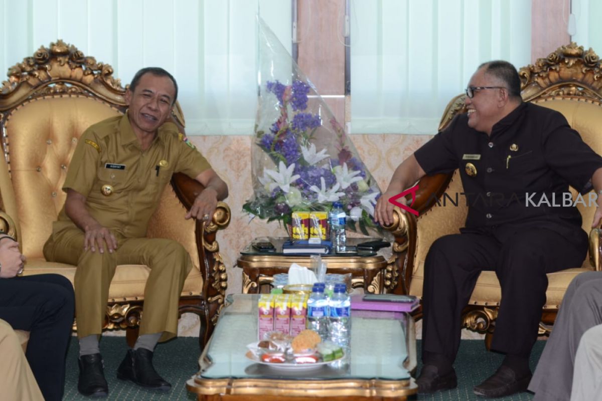 Kubu Raya bantu yatim korban gempa Palu