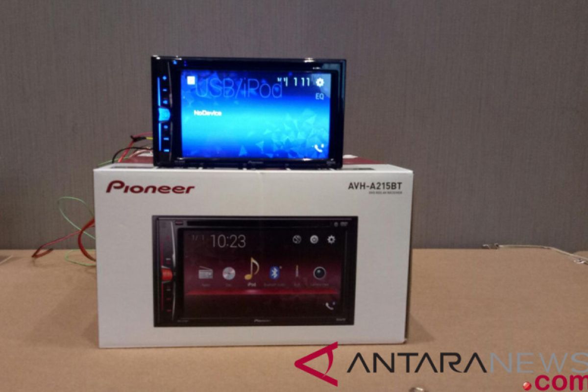 Pioneer Indonesia rilis head unit AVH-A215BT