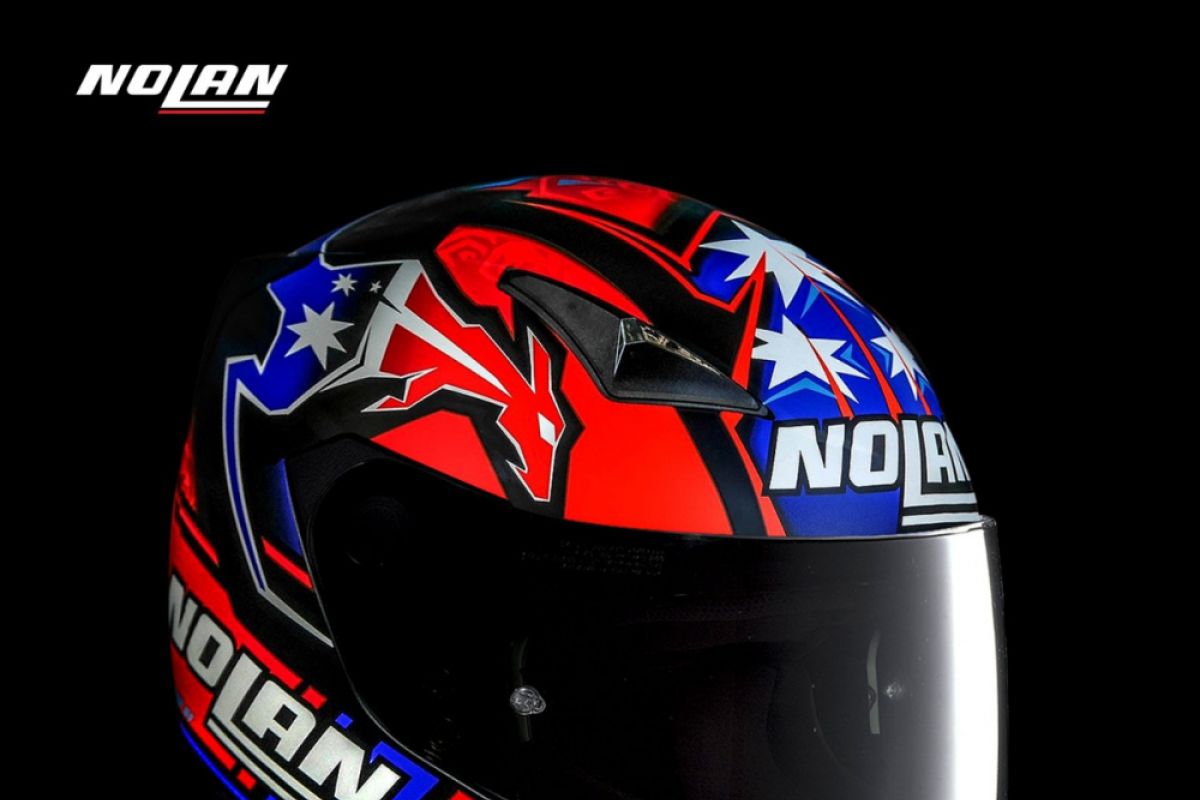Casey Stoner dan Nolan kembali jalin kerjasama ciptakan helm terbaru