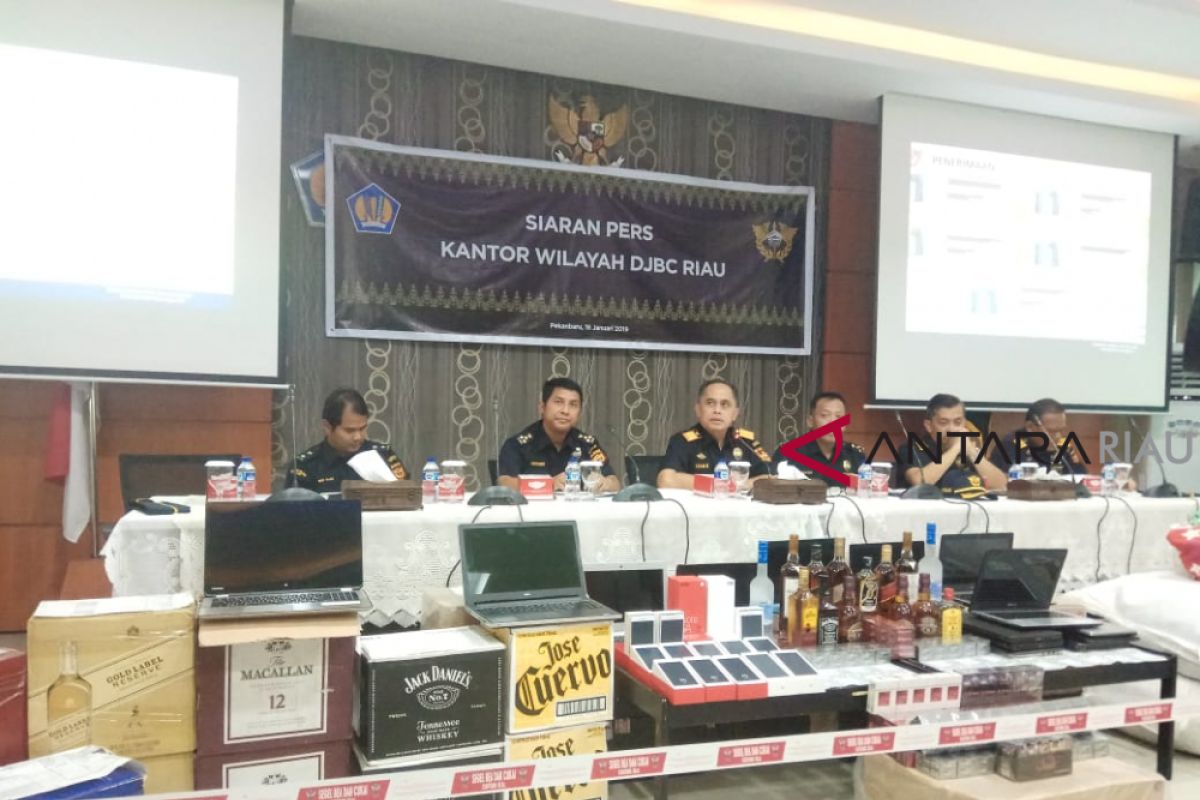DJBC Riau Sita Produk ilegal Senilai Rp56 M