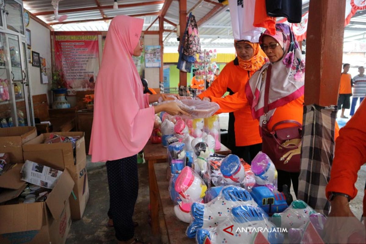 Kunjungan Wisatawan ke Wisata Gerabah Bojonegoro Tinggi