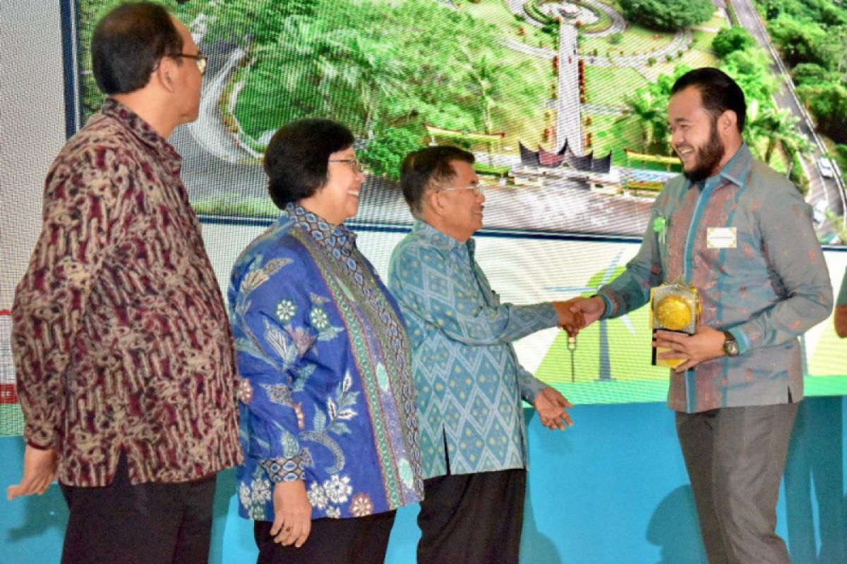 Padang Panjang raih penghargaan Adipura kategori kota kecil