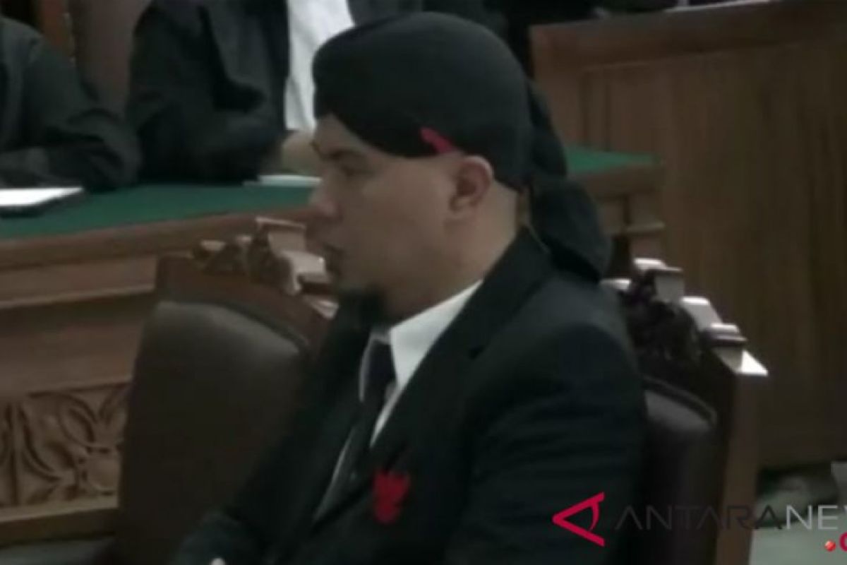 Ahmad Dhani sebut dirinya tidak sedang menjalani vonis