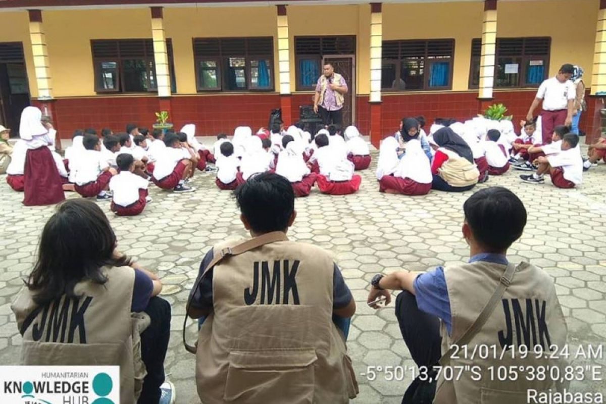 Jejaring Mitra Kemanusiaan Terus Bantu Korban Tsunami di Lampung Selatan