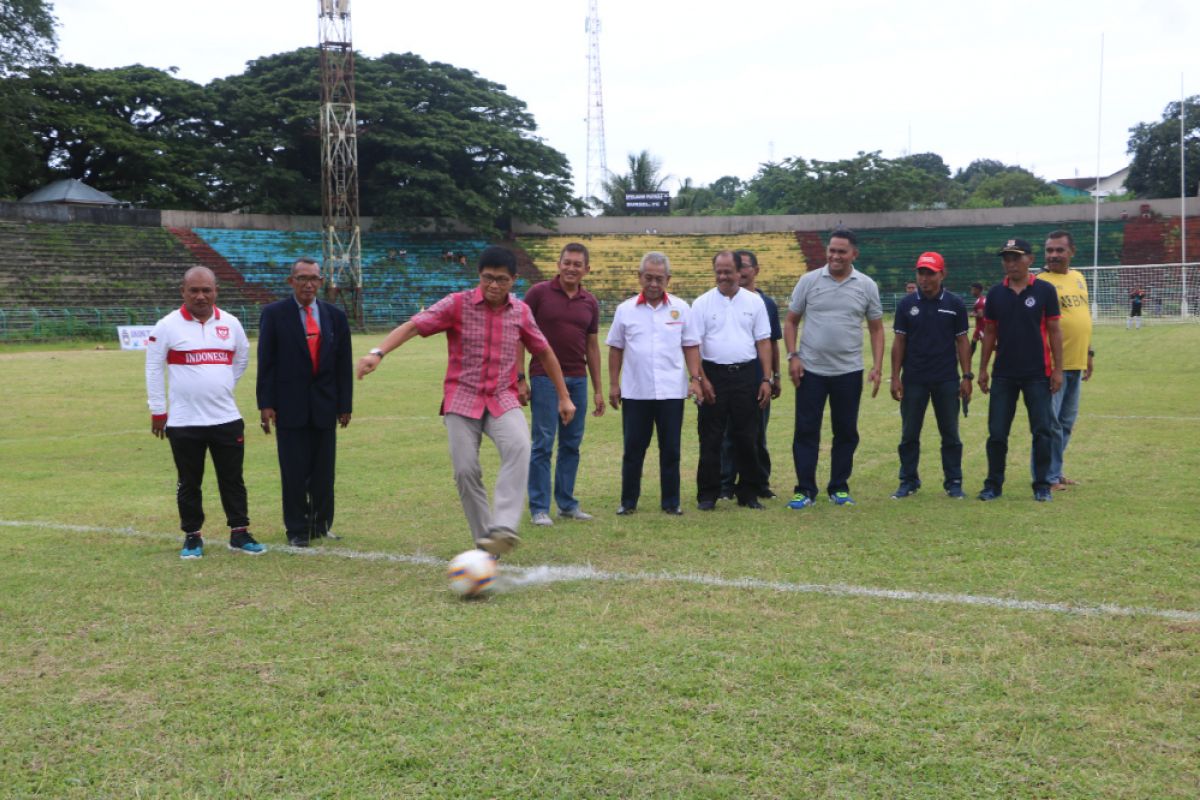 Kapolda: bangkitkan sepak bola di Maluku