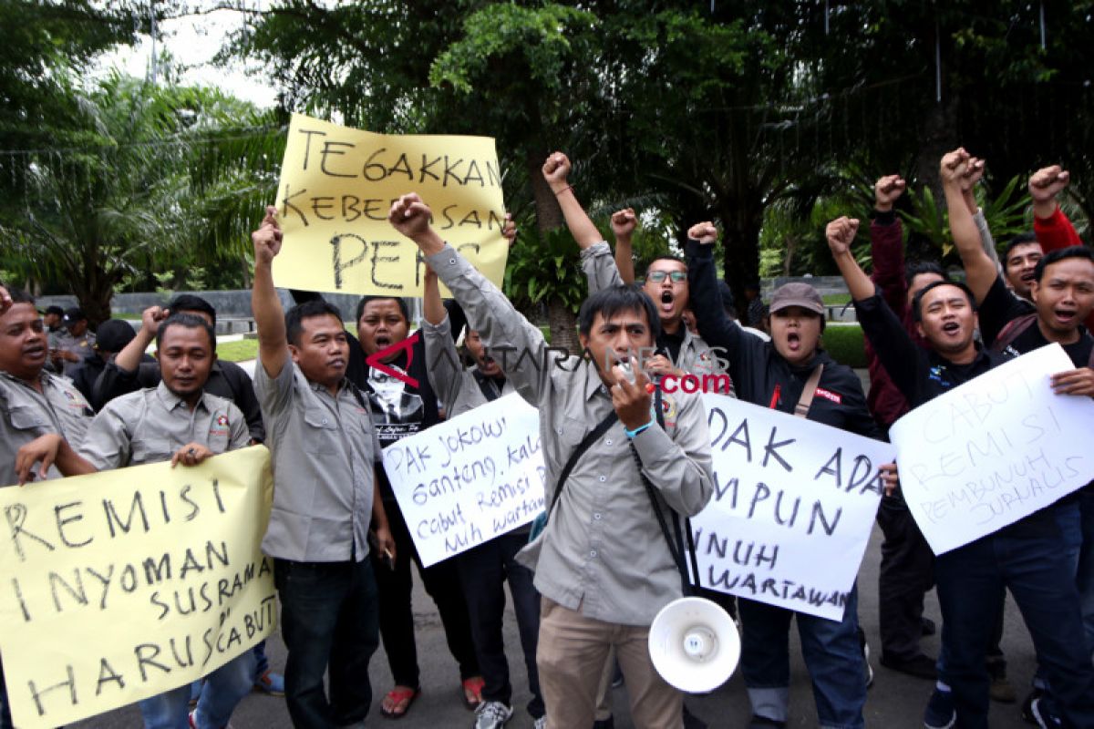 Naskah rancangan Keppres pembatalan remisi Susrama sudah di Sekretariat Negara