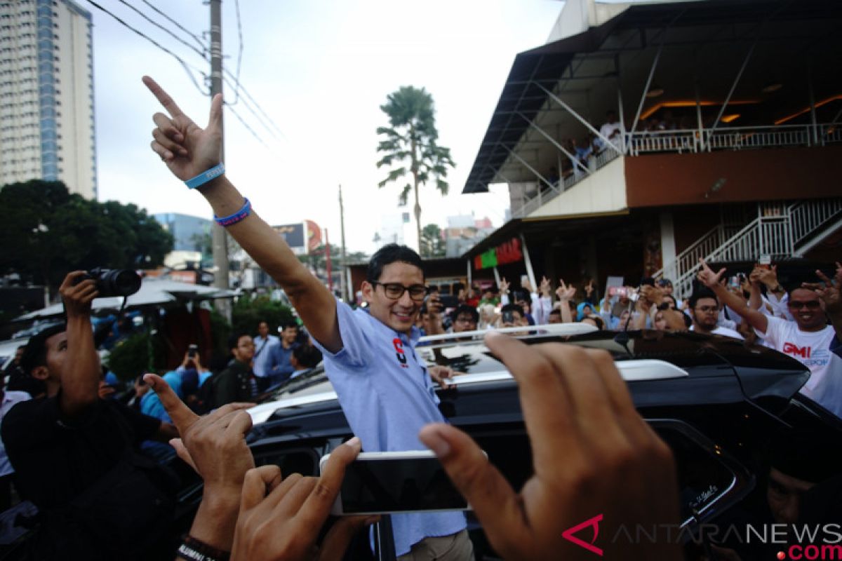 Sandiaga Uno apresiasi PDI Perjuangan kirim karangan bunga selamat