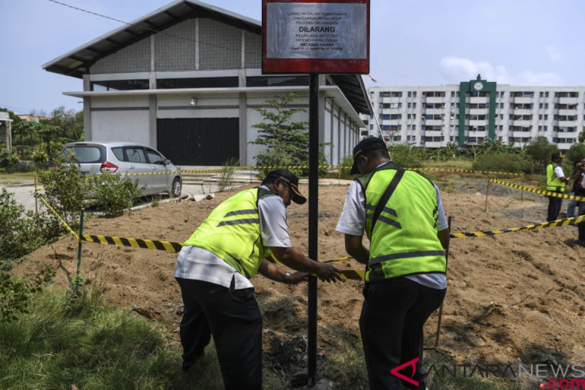 Dinas LH DKI gandeng polisi cari pembuang limbah di Marunda