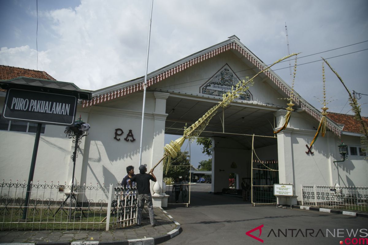 Calon pengantin Puro Pakualaman menjalani siraman