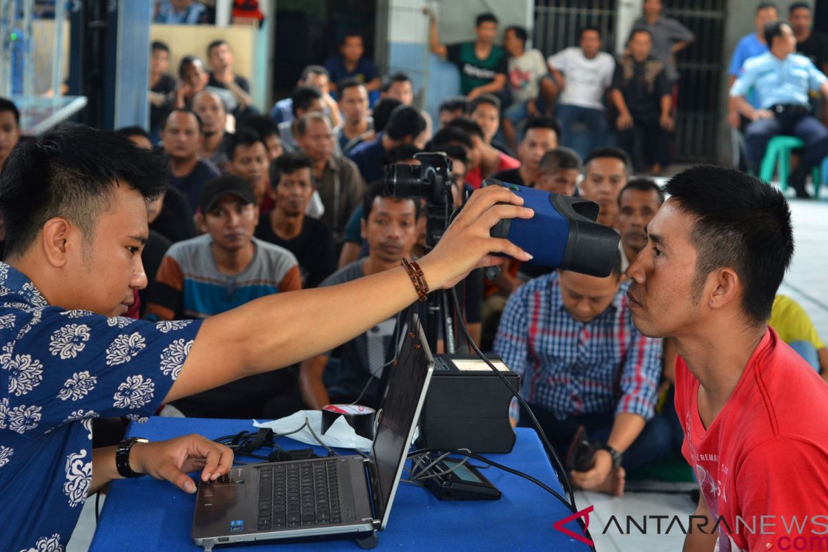 138 relawan ikut gotong royong rekam data KTP elektronik