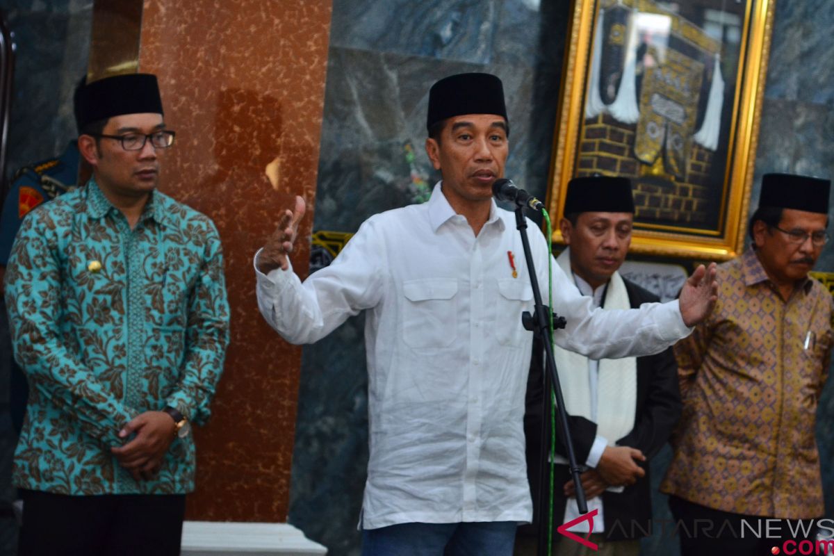 President ensures realization of free power installation in Garut