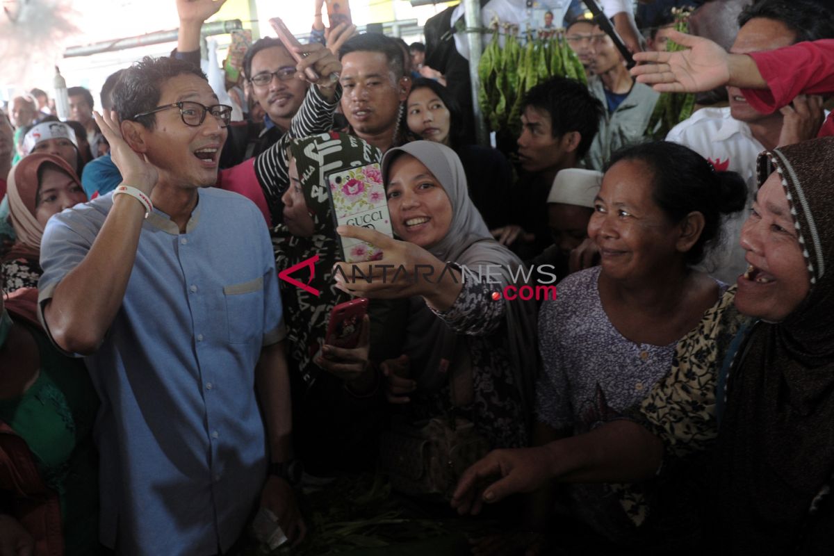 Sandiaga selalu tanyakan harga tempe setiap kunjungi pasar