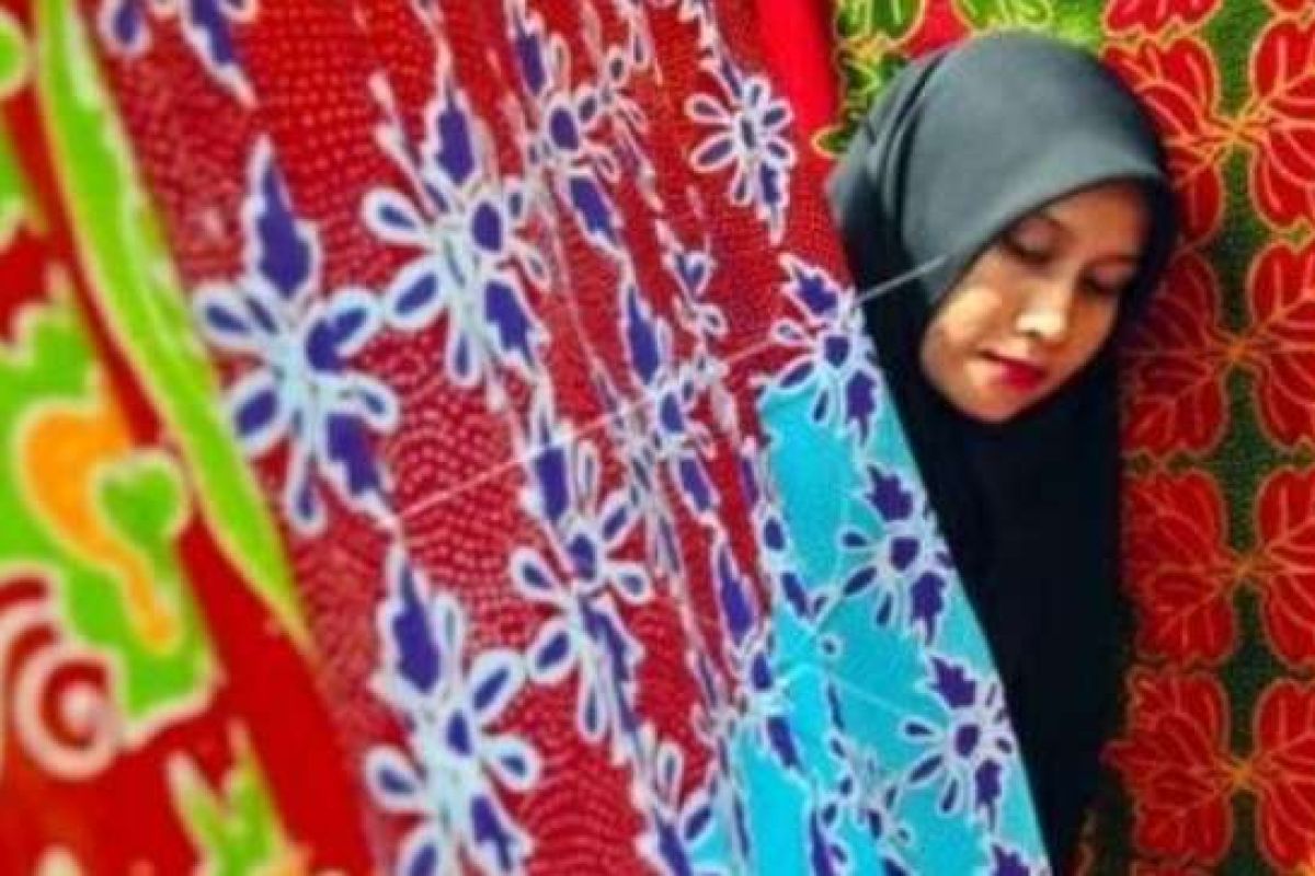 Batik Bono Produksi Rumah Batik Andalan Binaan PT RAPP Jajal pasar Luar Negeri