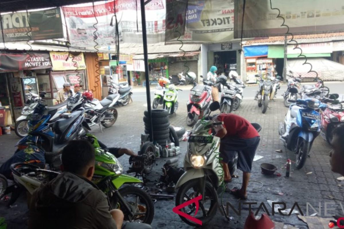 Bengkel motor Edy bisa bersaing berkat PT Timah