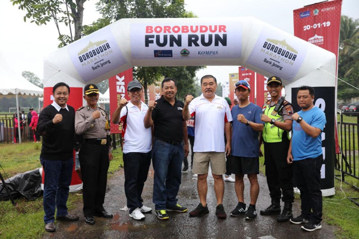 Warga antusias ikuti Borobudur Fun Run 5K